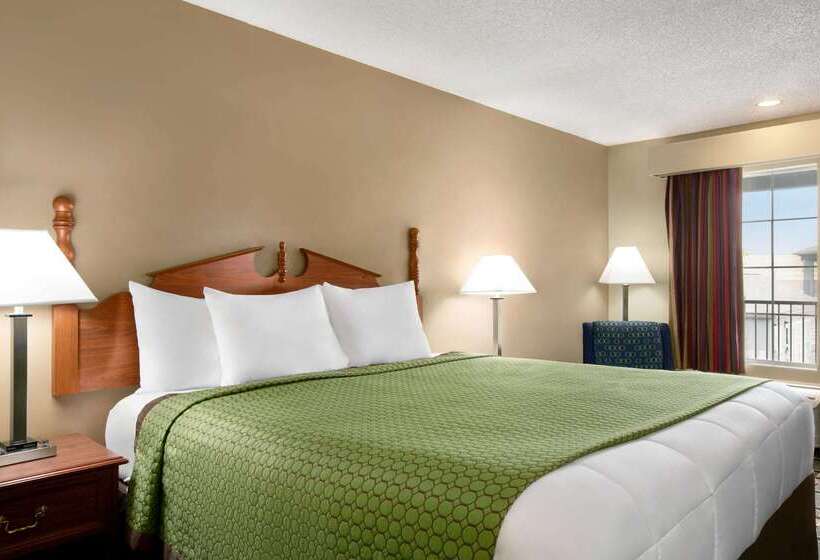 هتل Baymont By Wyndham Warner Robins