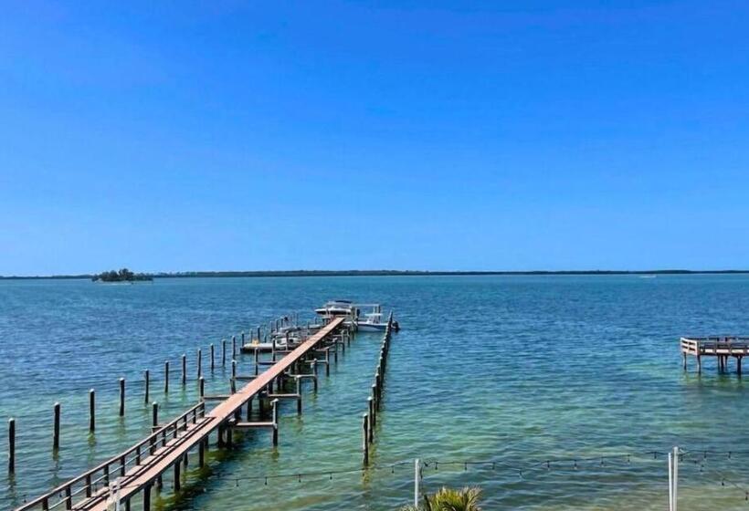 Отель Beso Del Sol Resort