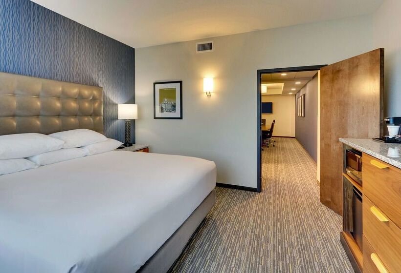 בית מלון כפרי Drury Inn & Suites Lafayette, IN