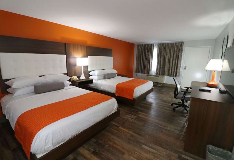 בית מלון כפרי Howard Johnson By Wyndham Downtown Gatlinburg