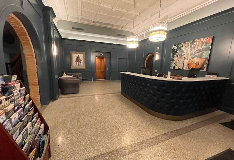 Отель Kalispell Grand