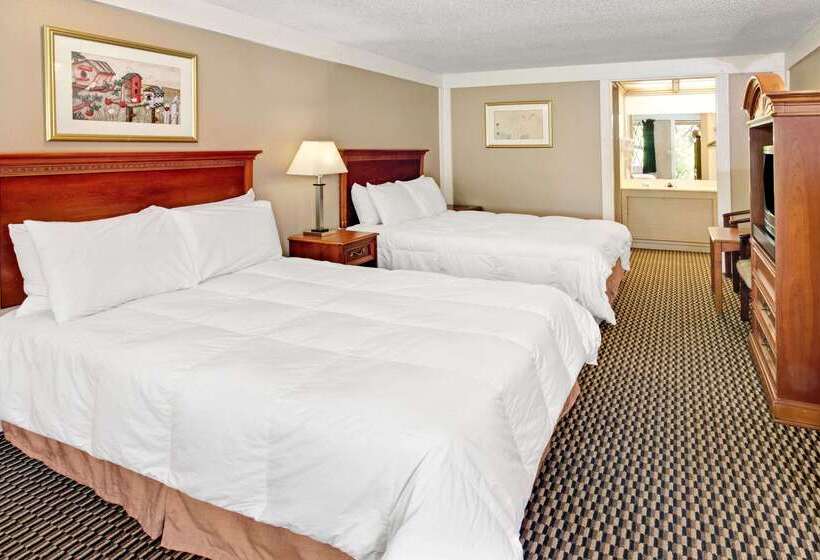 בית מלון כפרי Knights Inn Indianapolis