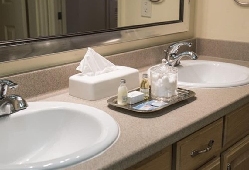 酒店 The Lodge At Kingsbury Crossing