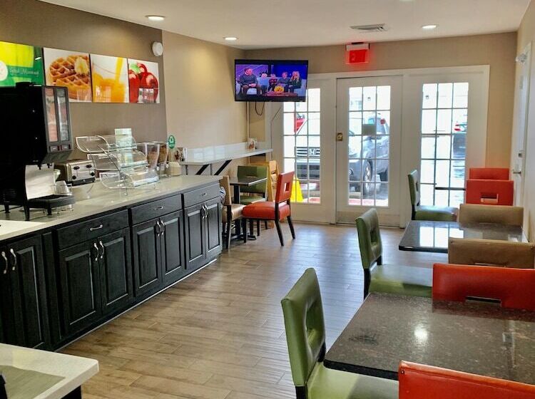 ホテル Quality Inn Seneca Us123