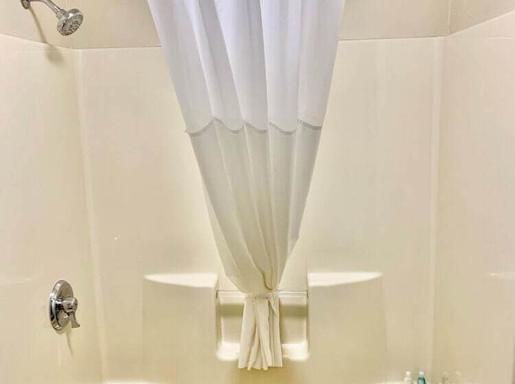 ホテル Quality Inn Seneca Us123
