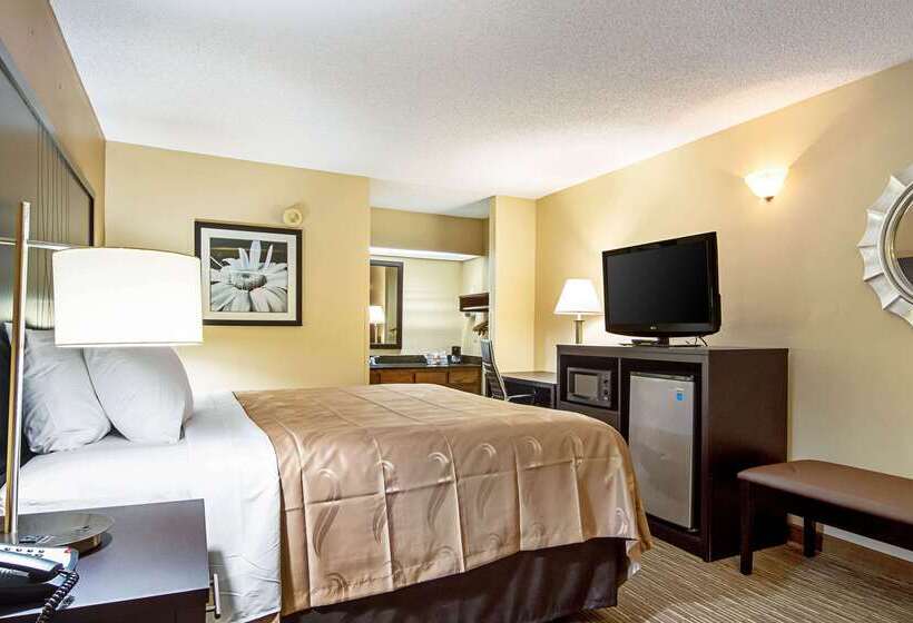 호텔 Quality Inn