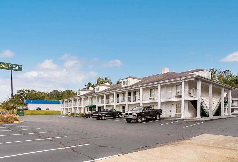 호텔 Quality Inn
