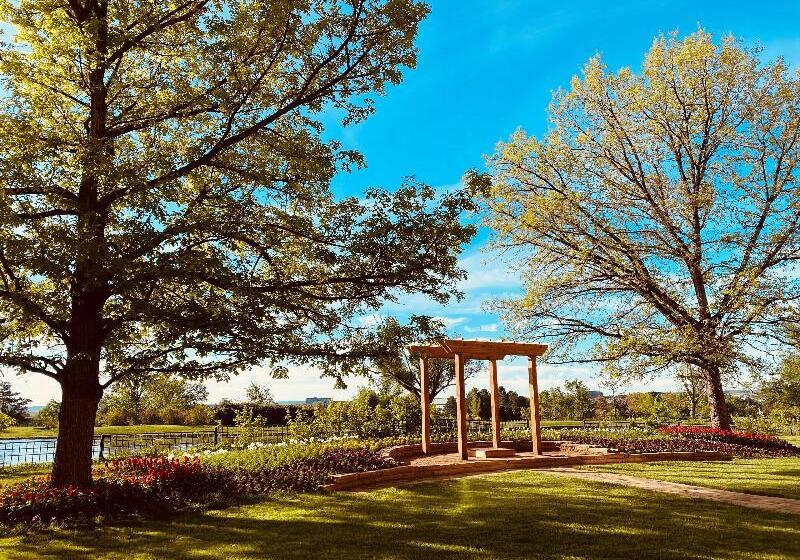 Отель The Inverness Denver, a Hilton Golf & Spa Resort