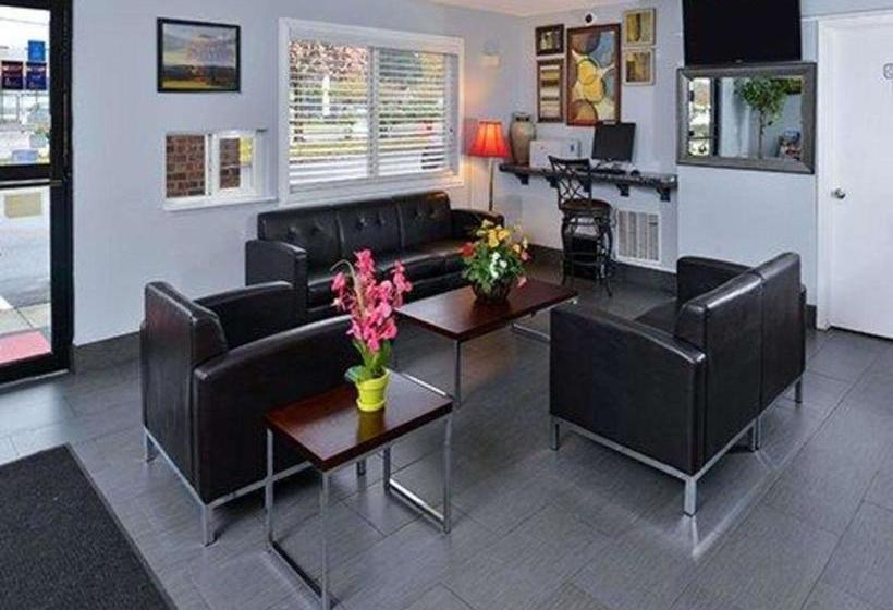 فندق على الطريق Economy Stay And Suites Tacoma