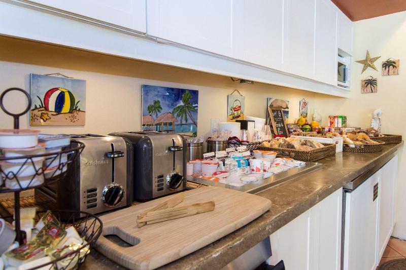 אתר נופש Inn At The Beach