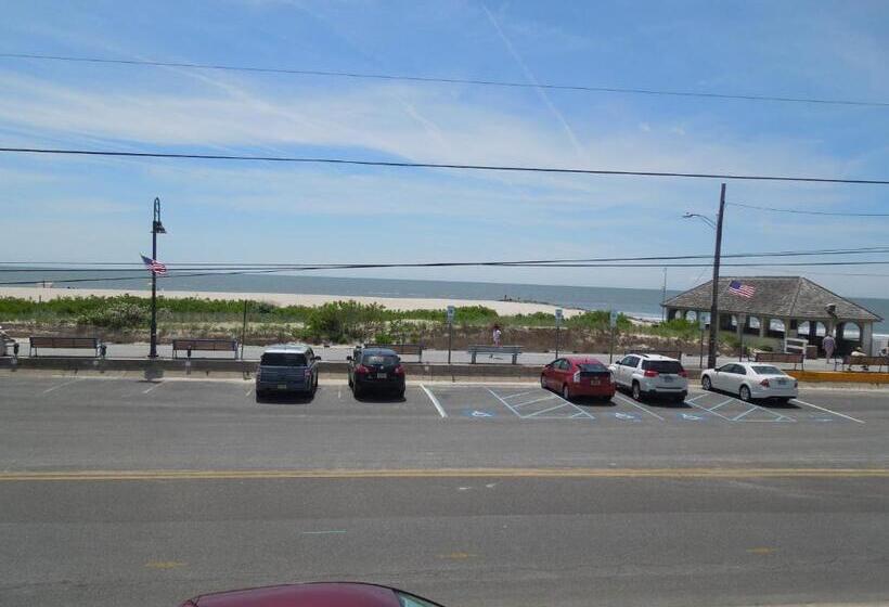The Jetty Motel