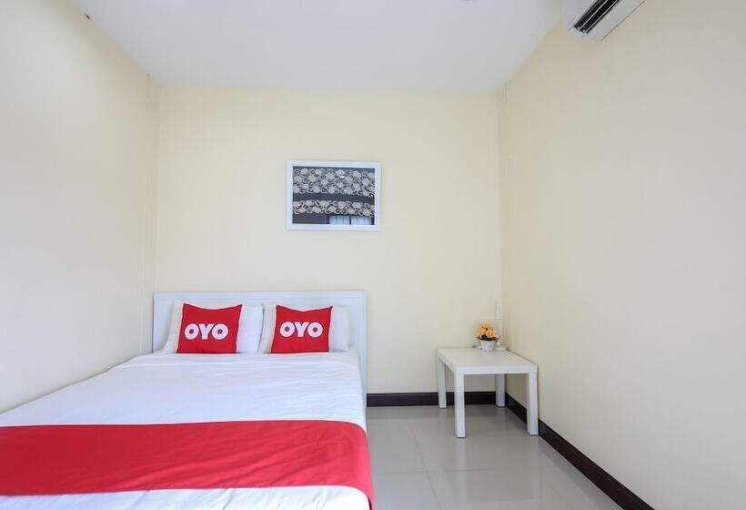 هتل Aoi Apartment By Oyo Rooms