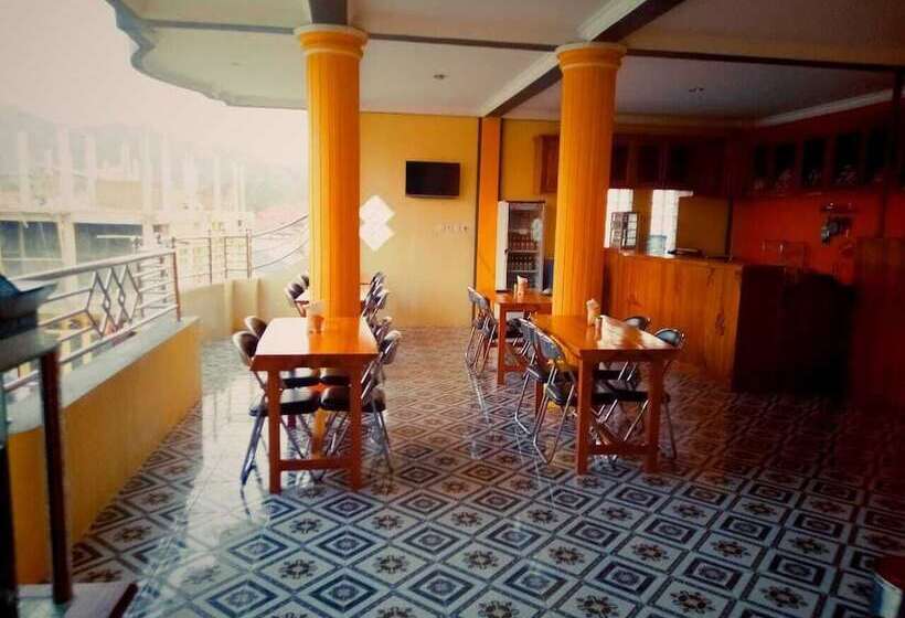 Fifawind Hotel Komodo