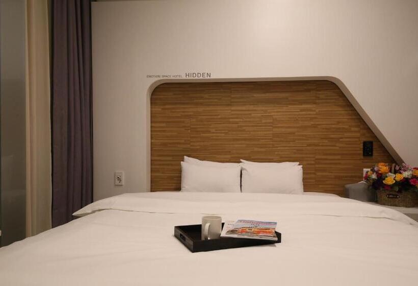فندق Urban Stay