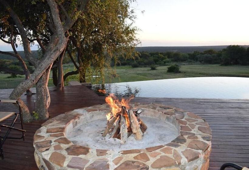 فندق Zangarna Game Lodge