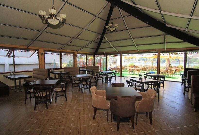 Ozgun Otel