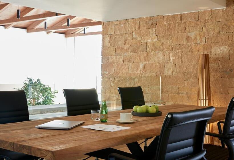 استراحتگاه Elix, Mar Bella Collection