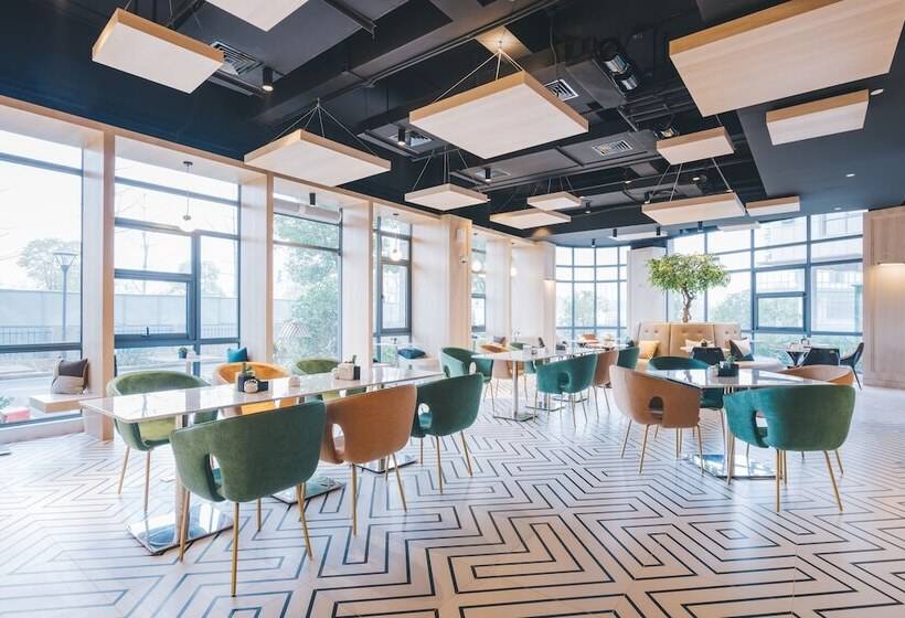 Atour Hotel Jinzhou Ave Airport Ningbo