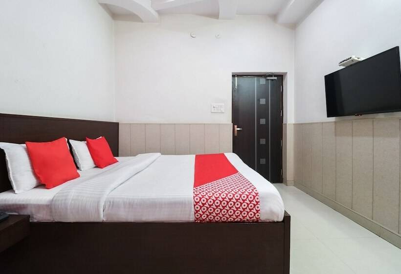 בית מלון כפרי Malik Regency By Oyo Rooms