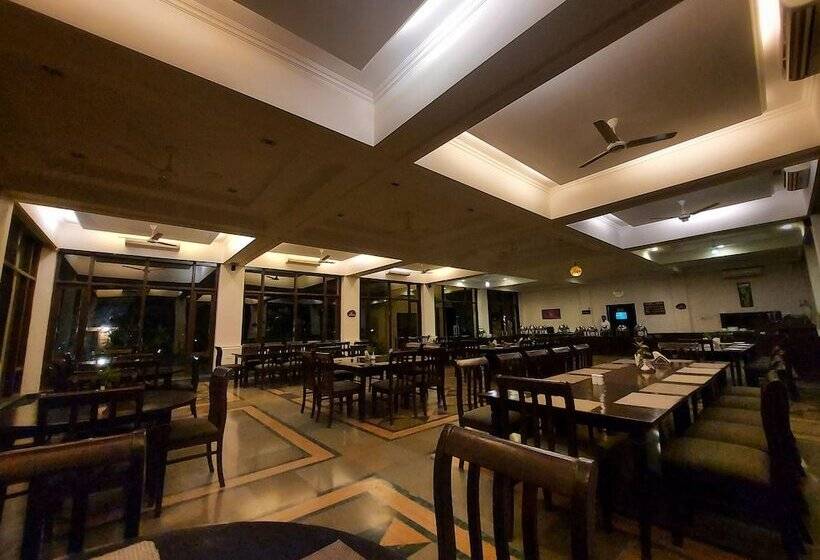 בית מלון כפרי Nadiya Parao Resort, Corbett