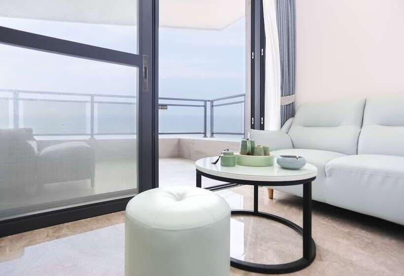 Seacliff Apartment