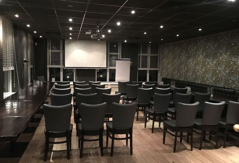 בית מלון כפרי T Veerhuys