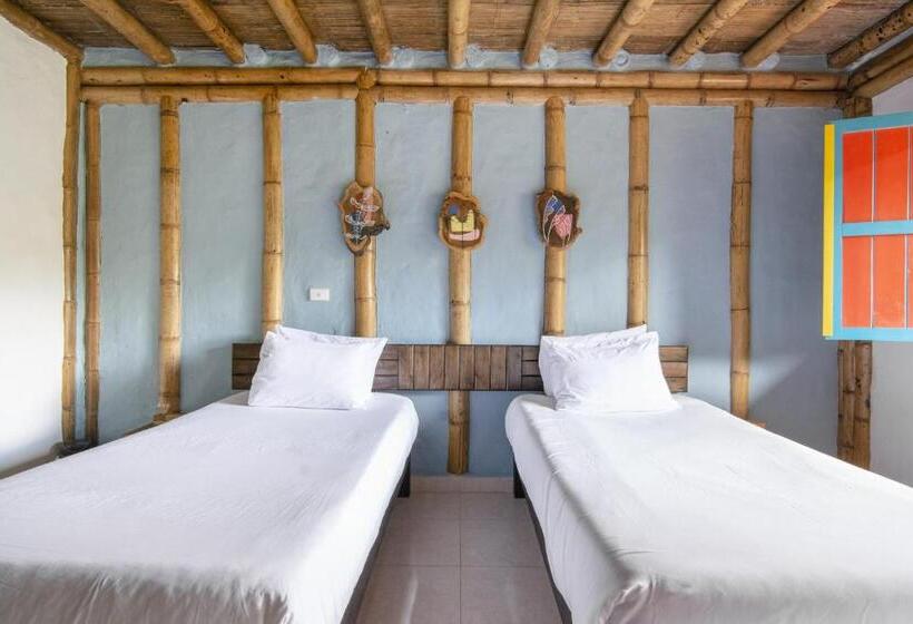 هاستل Socialtel Filandia