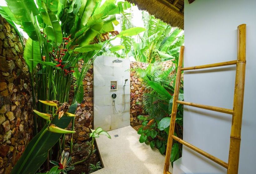 مبيت وإفطار Segara Lombok Beach Resort