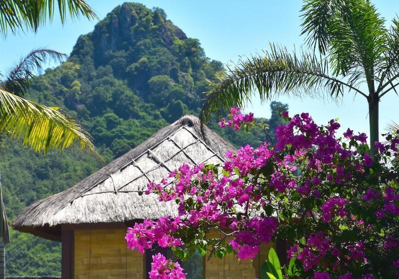 مبيت وإفطار Segara Lombok Beach Resort