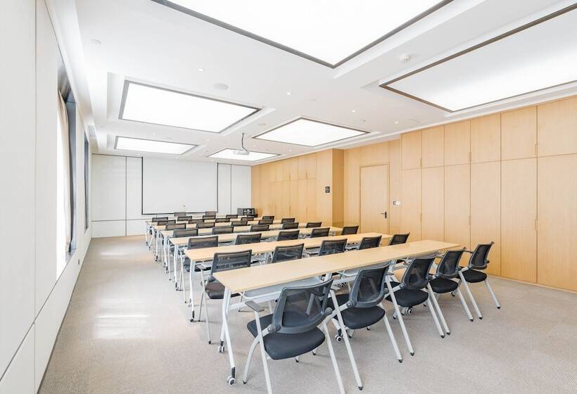 Atour Hotel Tianshui High Speed Railway Station Tianshui