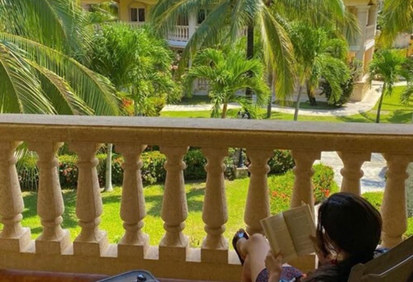 هتل La Ensenada Beach Resort  All Inclusive