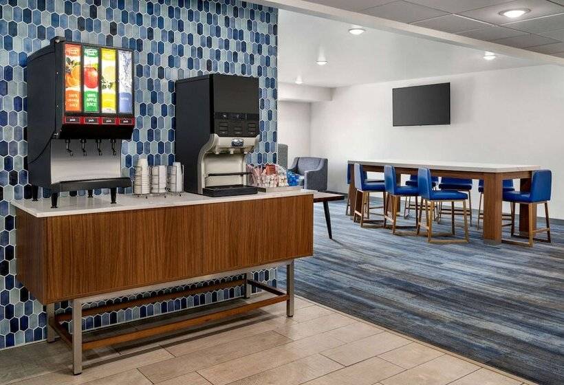 호텔 La Quinta Inn By Wyndham Columbus Airport Area