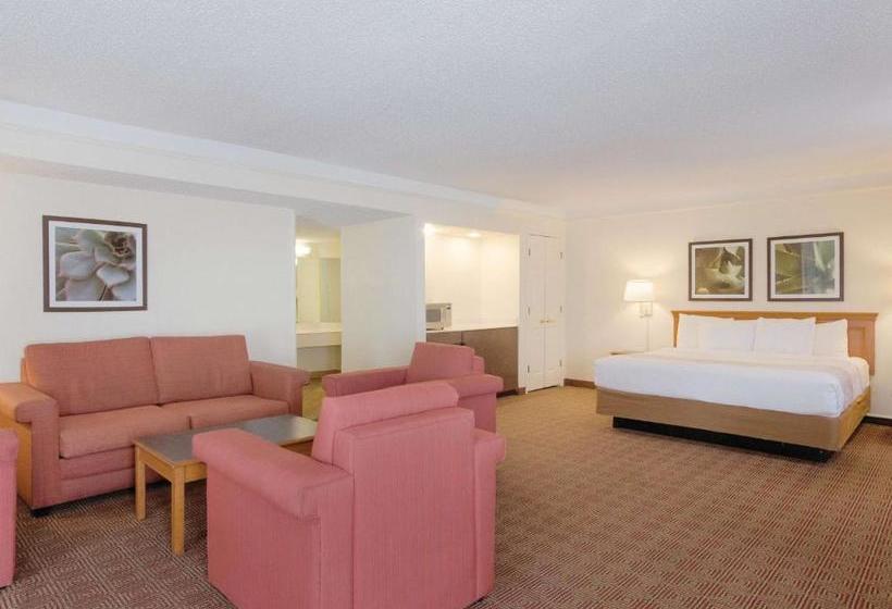 هتل La Quinta Inn By Wyndham Denver Cherry Creek