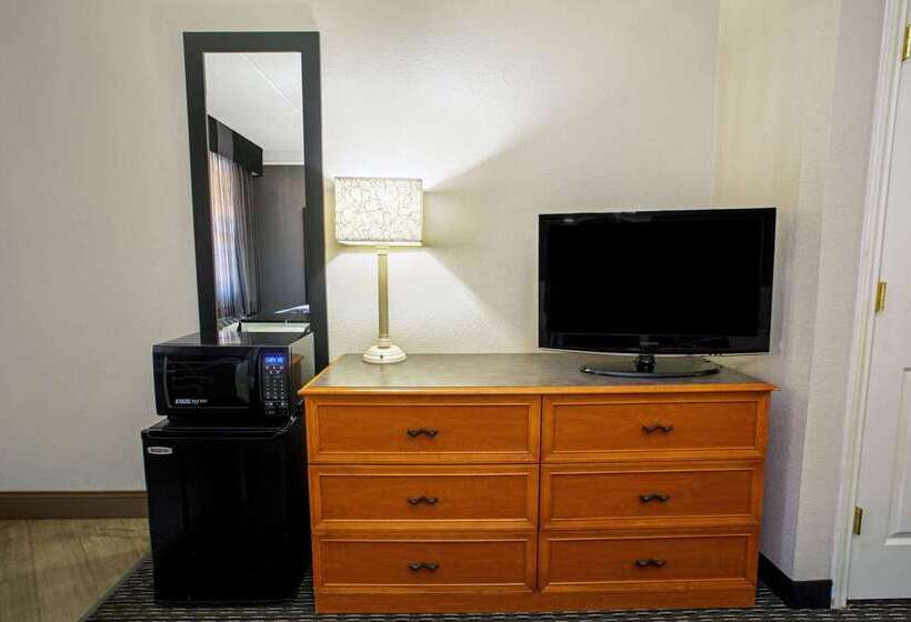 Отель La Quinta Inn By Wyndham Denver Golden