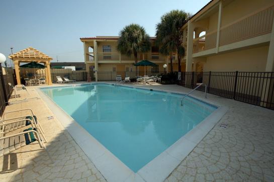 هتل Travelodge by Wyndham Mobile