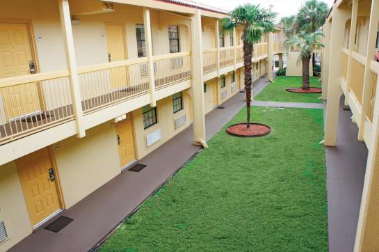 هتل Travelodge by Wyndham Mobile