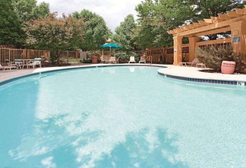هتل La Quinta By Wyndham Colorado Springs South Airport