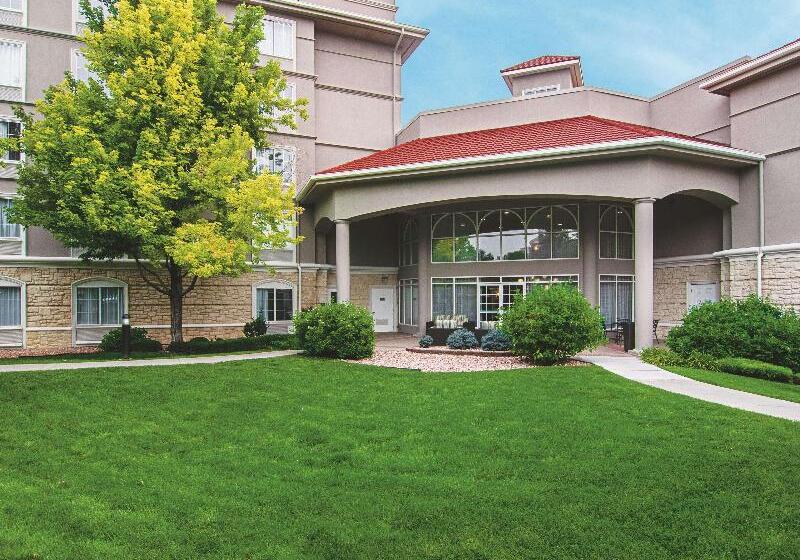 هتل La Quinta By Wyndham Denver Airport Dia