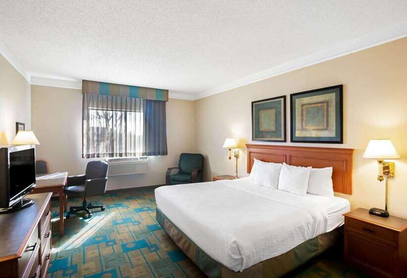 Отель La Quinta By Wyndham Round Rock North