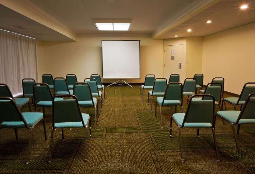 فندق La Quinta By Wyndham St. Pete Clearwater Airport