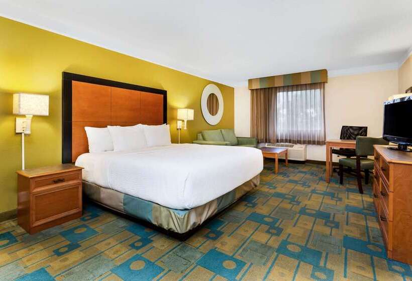 فندق La Quinta By Wyndham St. Pete Clearwater Airport