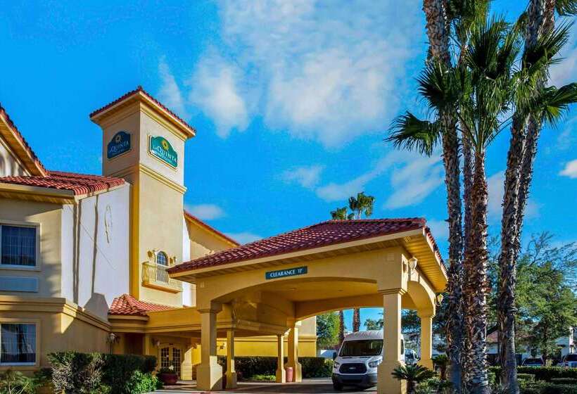 Отель La Quinta By Wyndham Tucson Airport