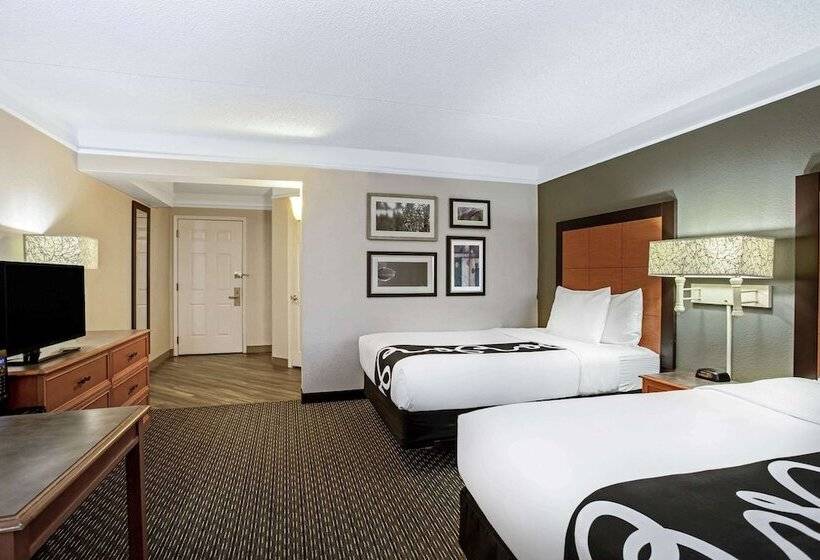Отель La Quinta By Wyndham Tucson Airport