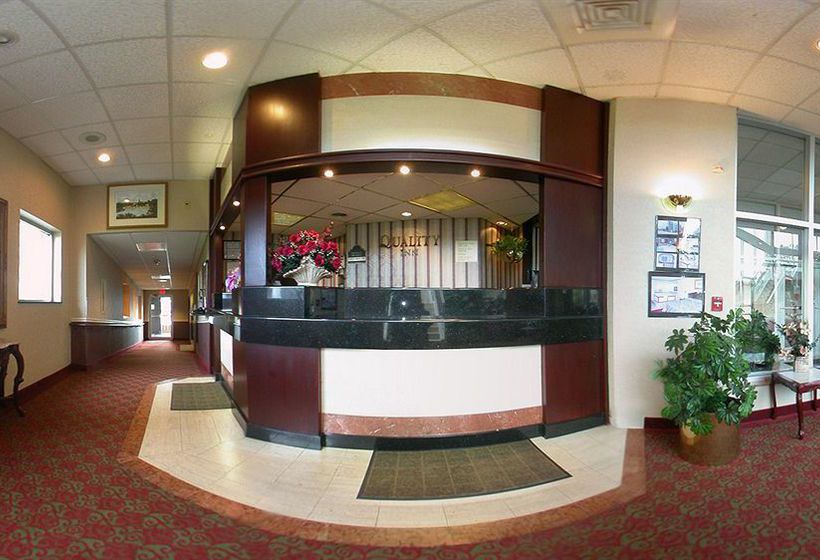 בית מלון כפרי Quality Inn & Conference Center