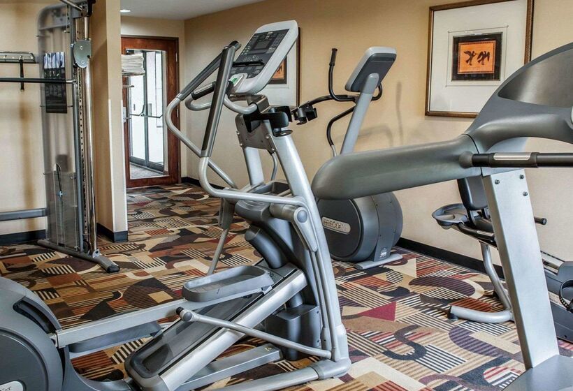 בית מלון כפרי Quality Inn & Suites Greenfield I70