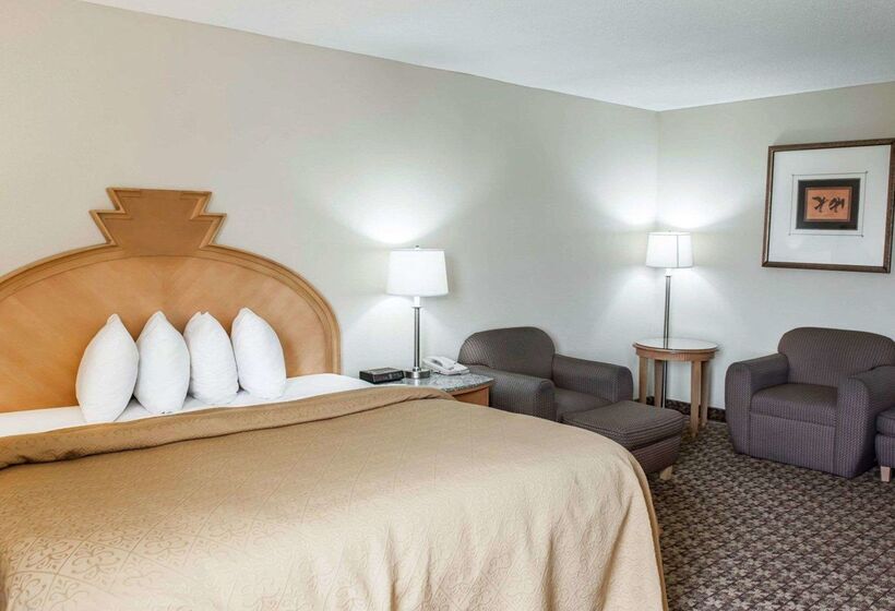 בית מלון כפרי Quality Inn & Suites Greenfield I70