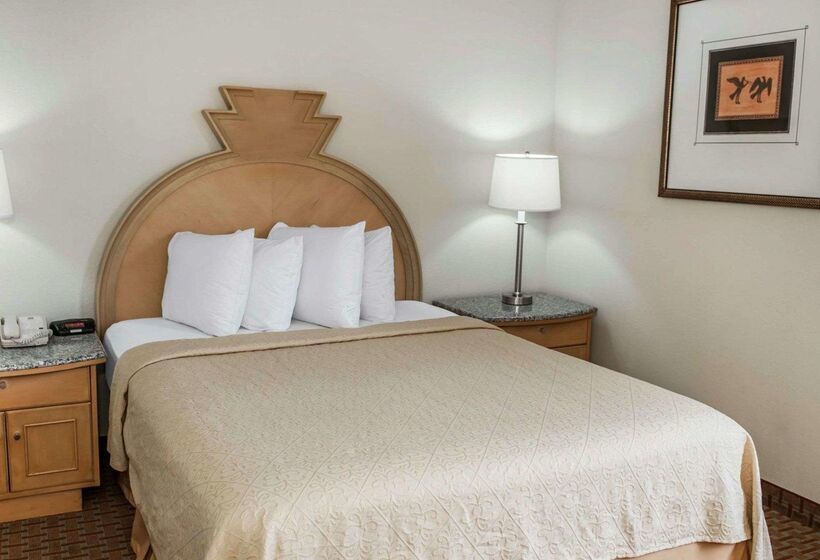 בית מלון כפרי Quality Inn & Suites Greenfield I70