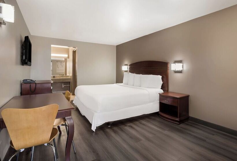 فندق Red Carpet Inn Edison