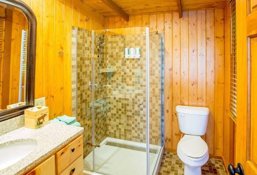 Ludlow's Island Resort