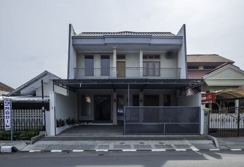 هتل Oyo 2259 Zleepy Ks Tubun